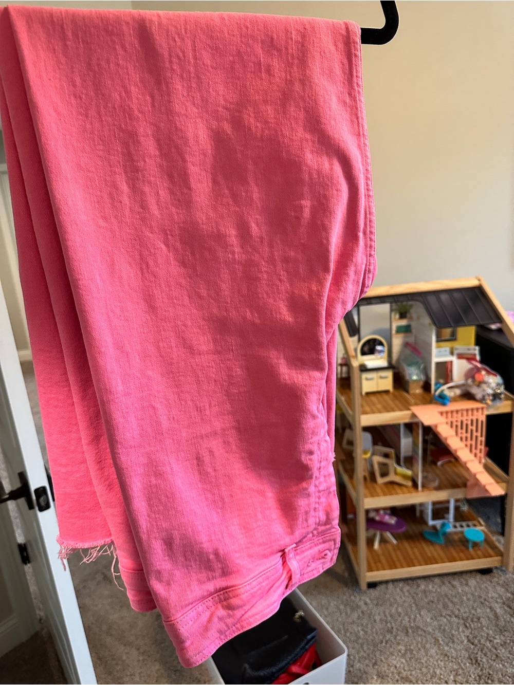 Pink jeans Zara